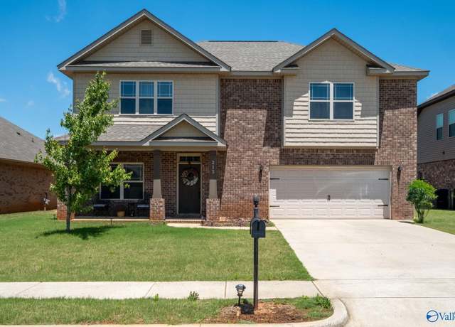 Property at 213 Iron Cir, Meridianville, AL 35759, 3 beds, 2.5 baths