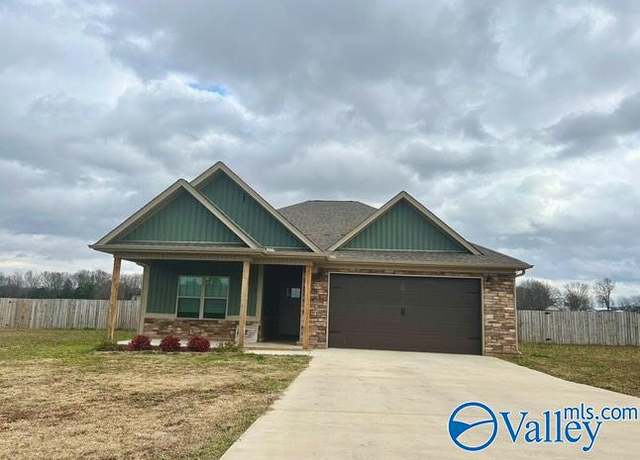 Property at 15100 Blackburn Rd, Athens, AL 35611, 3 beds, 2.5 baths