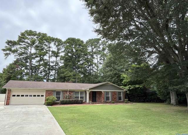 Property at 2307 Brookwood Dr SE, Decatur, AL 35601, 4 beds, 2 baths
