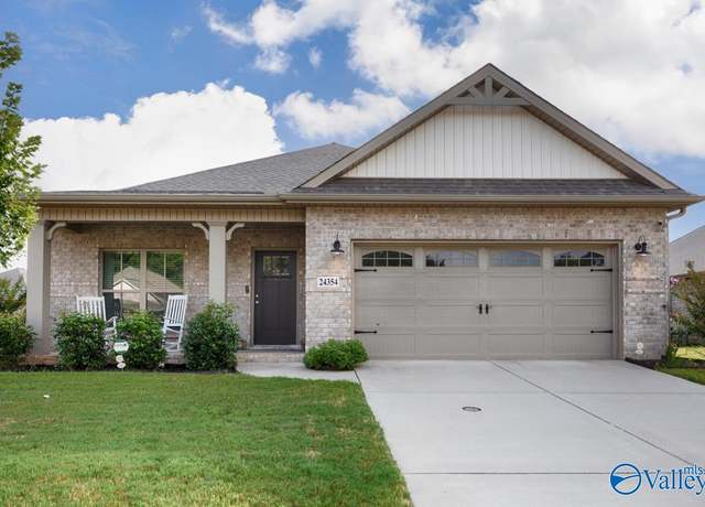 Property at 24354 Costello Dr, Athens, AL 35613, 4 beds, 3 baths