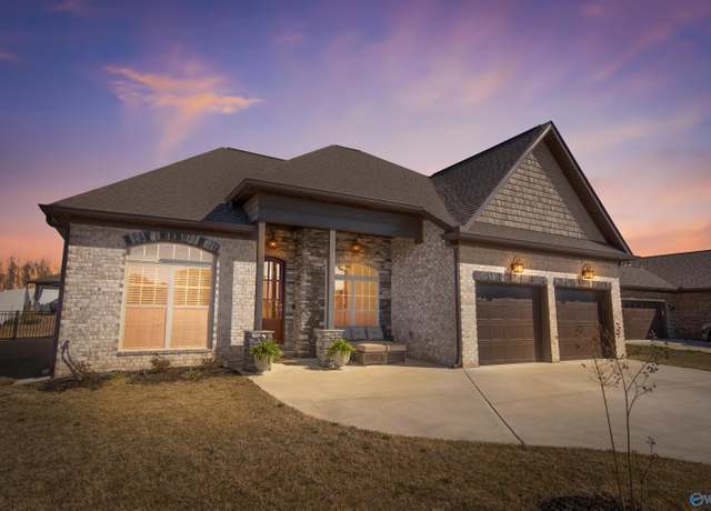 Property at 71 Gala St, Rainsville, AL 35986, 3 beds, 2 baths