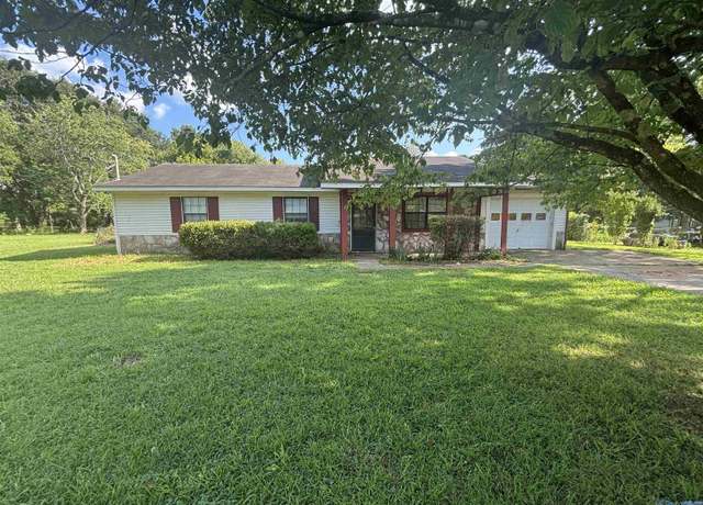 Property at 112 Dexter Cir, Madison, AL 35757, 3 beds, 1.5 baths