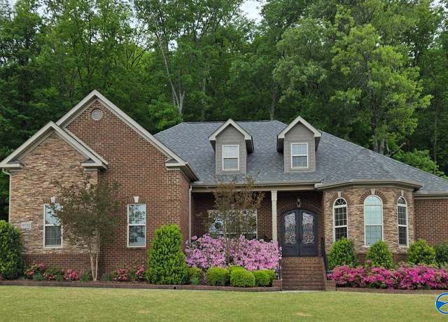 Property at 8032 Goose Ridge Dr, Owens Cross Roads, AL 35763, 4 beds, 4 baths