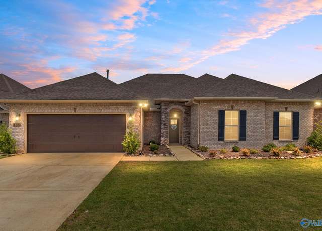 Property at 103 Tanner Drake Ct, New Market, AL 35763, 4 beds, 2 baths