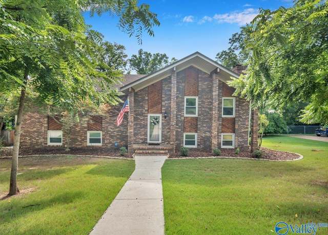 Property at 12017 Bell Mountain Dr SW, Huntsville, AL 35803, 3 beds, 3 baths