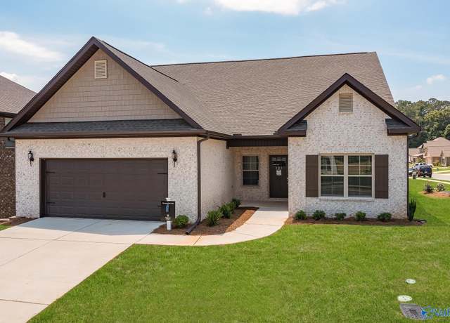 Property at 5 Flintridge Dr, Harvest, AL 35749, 4 beds, 3 baths
