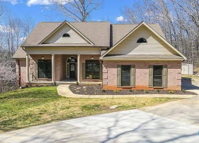 Property at 3613 Chula Vista Dr, Decatur, AL 35603, 4 beds, 3 baths