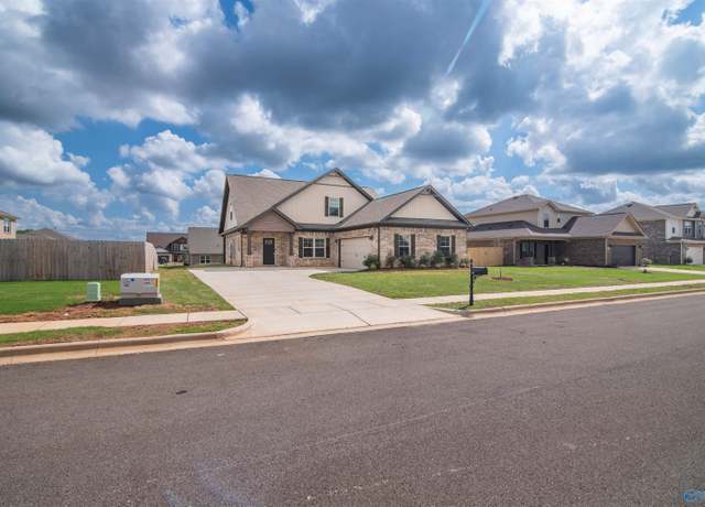 Property at 112 Fig Tree Rd, Meridianville, AL 35759, 3 beds, 2.5 baths