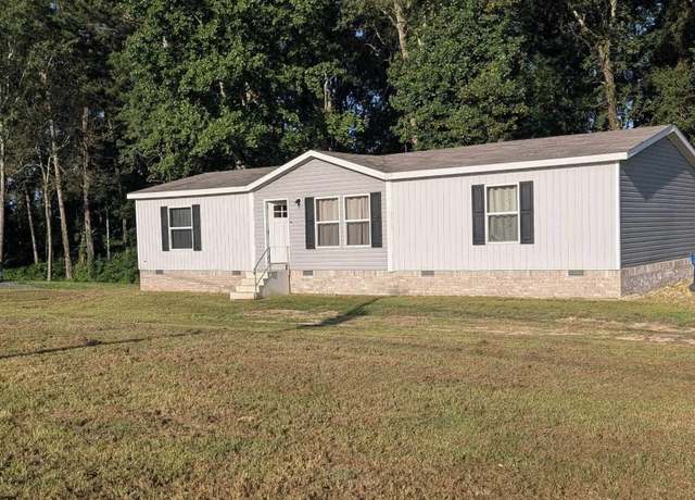 Property at 58 Martin Ln, Guntersville, AL 35976, 3 beds, 2 baths