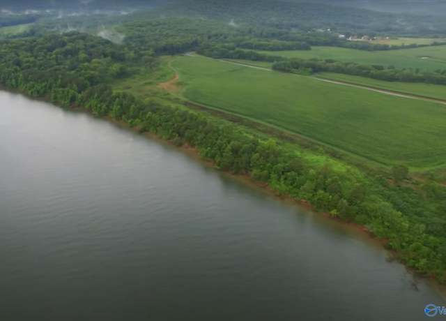 Property at 11 Mccutcheon Loop Rd, Laceys Spring, AL 35754