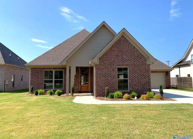 Property at 3003 Lisa Ln, Decatur, AL 35603, 3 beds, 2 baths