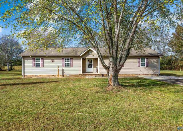 Property at 21641 Daveen Dr, Elkmont, AL 35620, 3 beds, 2 baths