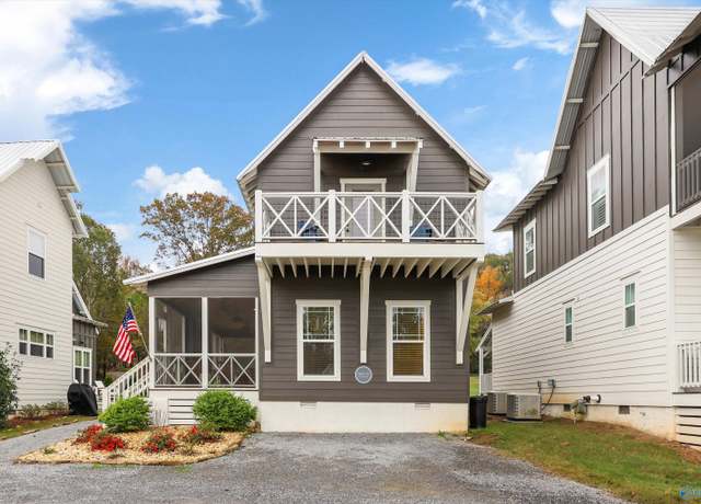 Property at 3317 Hardin Rd, Guntersville, AL 35976, 2 beds, 2.5 baths