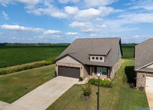 Property at 124 Bose St, Meridianville, AL 35759, 4 beds, 3 baths