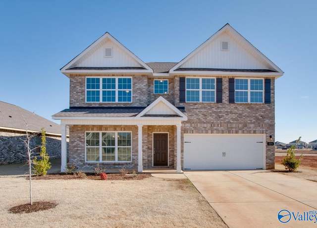 Property at 221 Irish Hill Dr, Meridianville, AL 35759, 5 beds, 3.5 baths