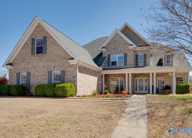 Property at 3051 Twelvestones Rd SE, Owens Cross Roads, AL 35763, 5 beds, 4.5 baths