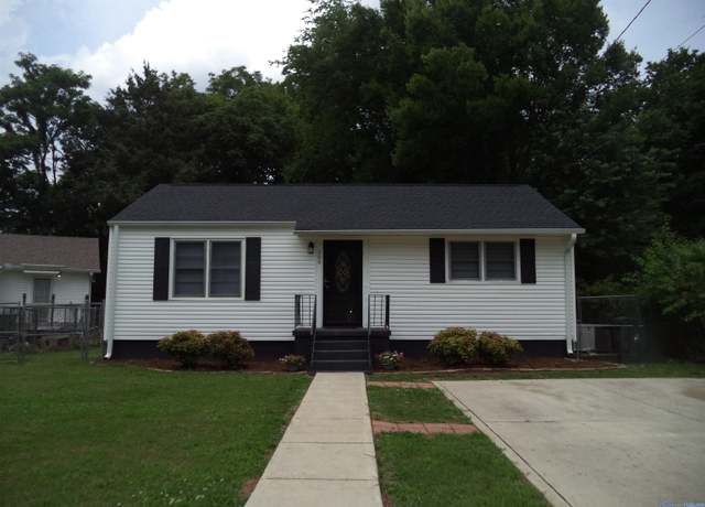 Property at 300 N Plymouth Rd, Huntsville, AL 35811, 2 beds, 1 bath