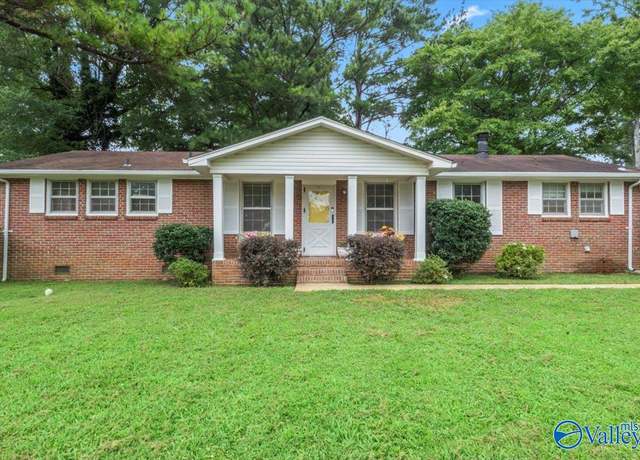 Property at 6418 Robinhood Ln, Huntsville, AL 35806, 3 beds, 2 baths