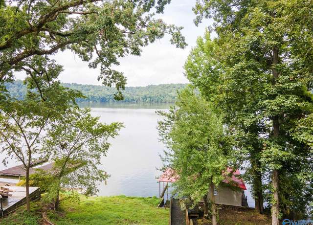 Property at 19693 Riverside St, Athens, AL 35611, 3 beds, 2 baths