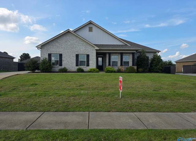 Property at 115 Richard Rd NE, Huntsville, AL 35811, 4 beds, 2 baths