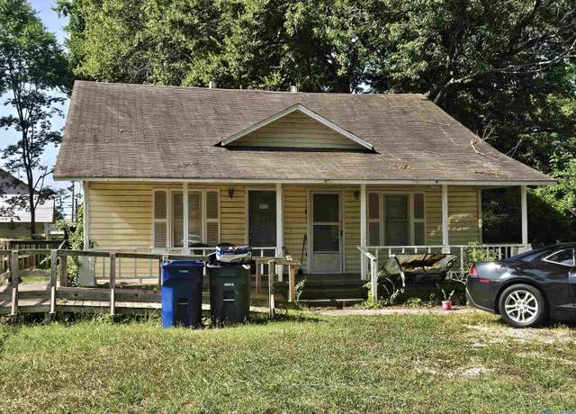 Property at 2911 8th Ave SW, Huntsville, AL 35805, 2 beds, 2 baths