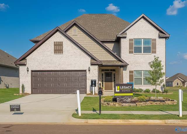 Property at 10 Flintridge Dr, Harvest, AL 35749, 4 beds, 2.5 baths
