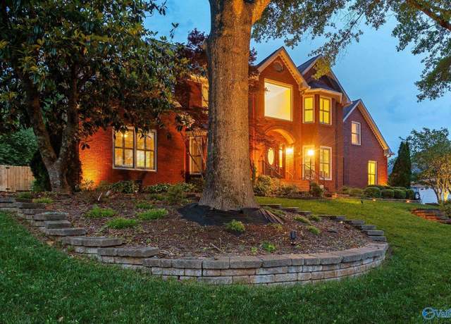 Property at 128 Murry Dr, Madison, AL 35758, 5 beds, 2.5 baths