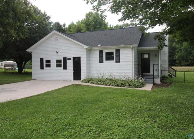 Property at 104 Kathleen Dr, Hazel Green, AL 35750, 4 beds, 2 baths