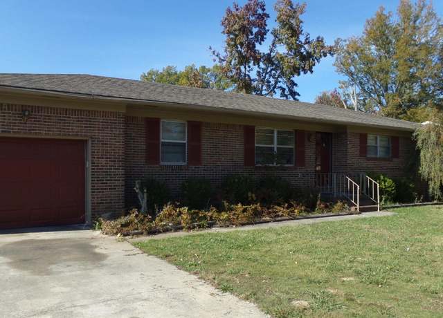 Property at 1805 19th Ave SW, Decatur, AL 35601, 5 beds, 2.5 baths