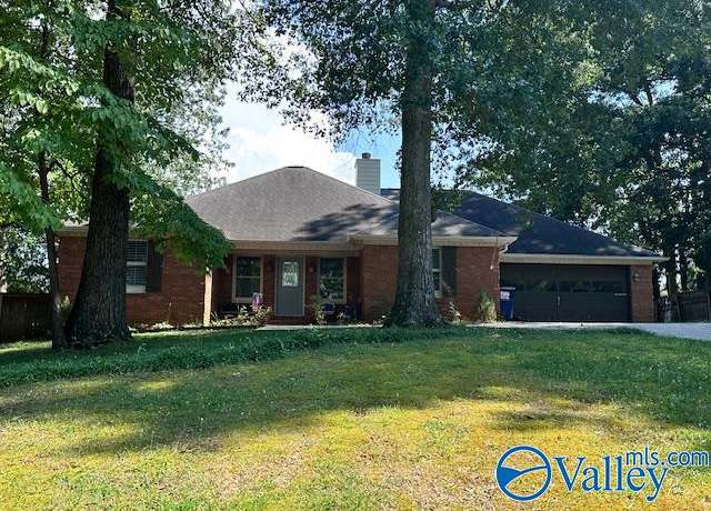 Property at 104 Glenmore Dr, Madison, AL 35757, 4 beds, 2.5 baths