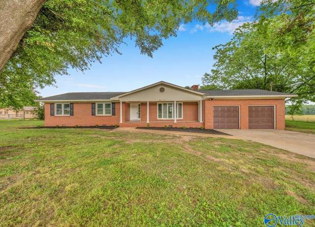 Property at 32267 US Highway 431, Grant, AL 35747, 3 beds, 2 baths
