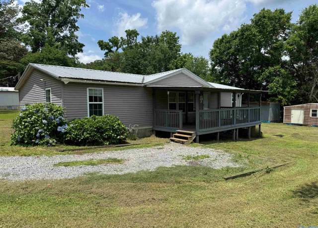 Property at 4457 Bakers Chapel Rd, Guntersville, AL 35976, 3 beds, 2 baths