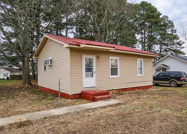 Property at 18222 Mcmunn Ln, Athens, AL 35614, 2 beds, 1 bath