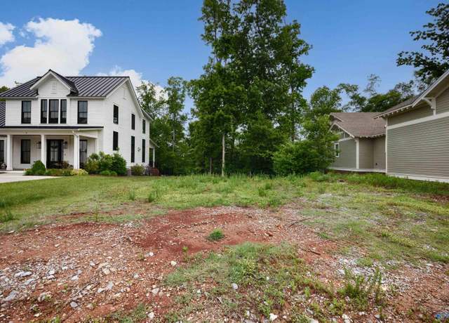Property at 4 Admiral St NW, Huntsville, AL 35806