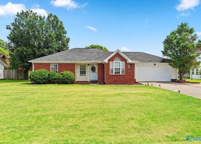 Property at 123 Delta Pine Dr, Huntsville, AL 35811, 3 beds, 2 baths