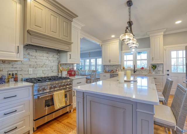 Property at 540 Mill Rd, Madison, AL 35758, 6 beds, 5 baths