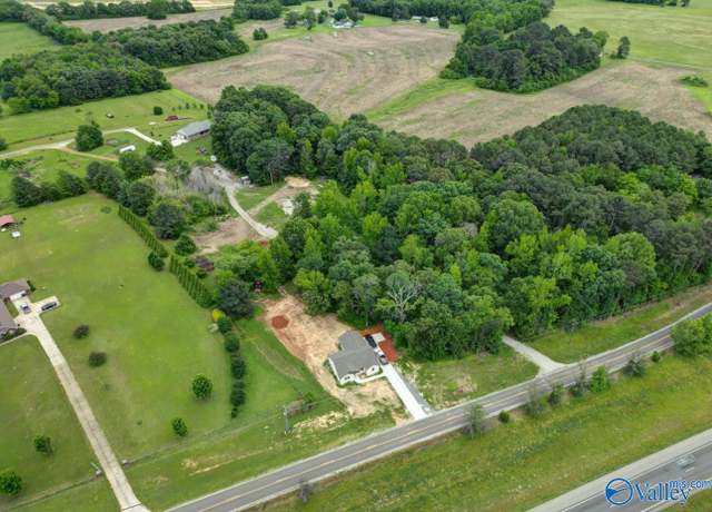 Property at 20290 Looney Rd, Athens, AL 35613