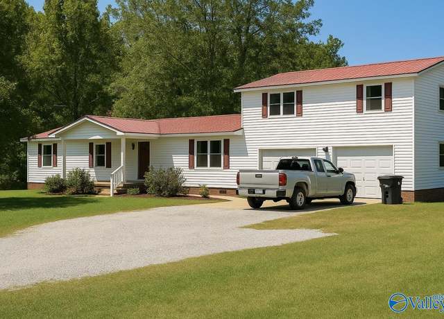 Property at 180 County Road 368, Trinity, AL 35673, 4 beds, 3 baths