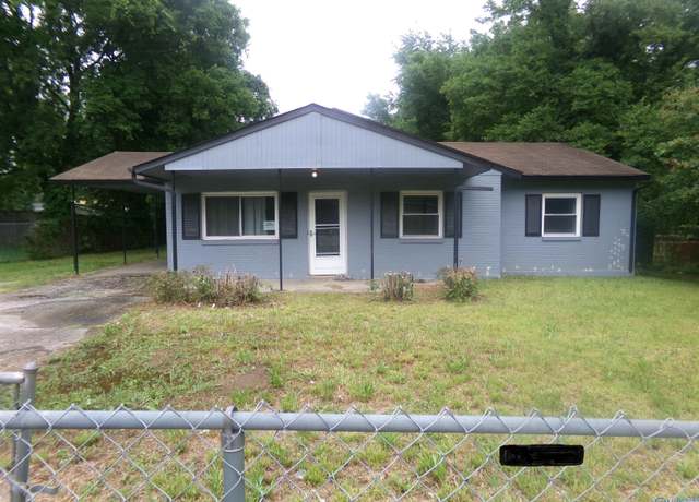 Property at 4114 NW Blue Spring Rd, Huntsville, AL 35810, 3 beds, 1.5 baths