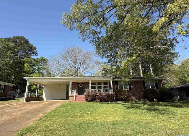 Property at 2108 Fairview Rd, Gadsden, AL 35904, 3 beds, 2 baths