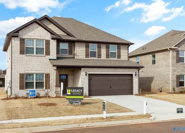 Property at 129 Hillis Ln, Hazel Green, AL 35750, 4 beds, 3.5 baths