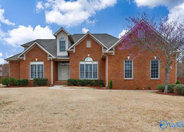 Property at 209 Thoreau Ct, Madison, AL 35758, 5 beds, 3.5 baths