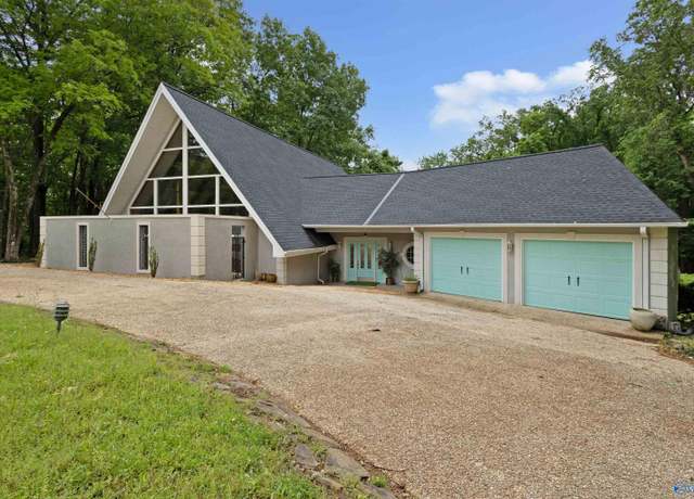 Property at 102 Fern Cv, Florence, AL 35634, 3 beds, 3 baths