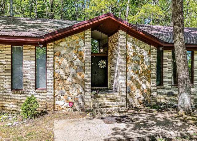 Property at 11009 Vivian Dr, Huntsville, AL 35810, 4 beds, 3 baths