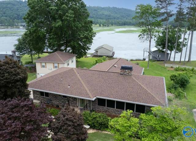 Property at 3833 Meadow Wood Cir, Guntersville, AL 35976, 4 beds, 3 baths