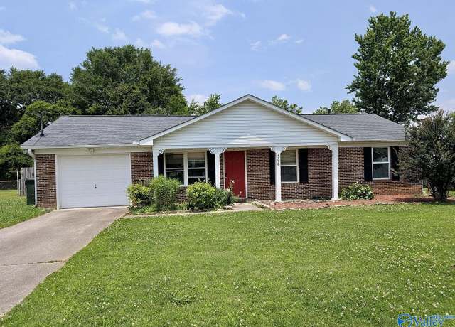 Property at 506 Pumpkin Dr SW, Decatur, AL 35603, 3 beds, 1.5 baths