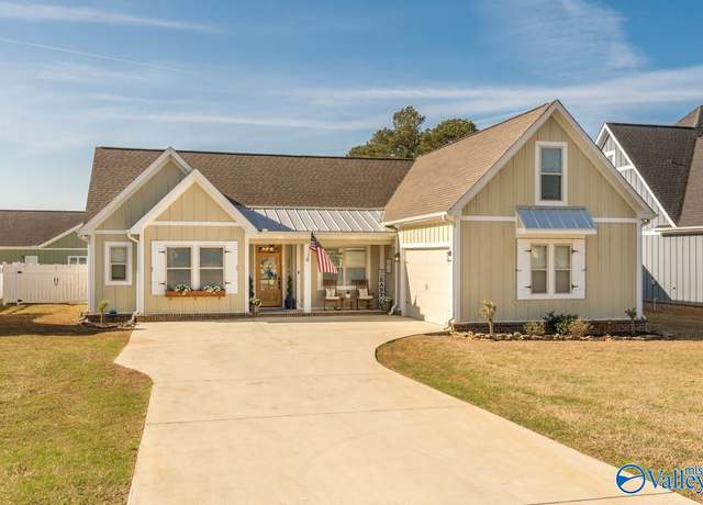 Property at 23276 Saint John Rd, Athens, AL 35613, 3 beds, 2 baths