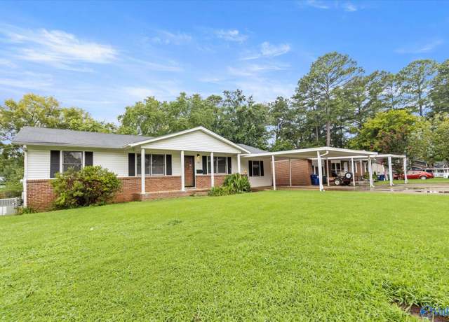 Property at 3817 Pinedale Dr, Huntsville, AL 35805, 4 beds, 2 baths