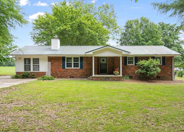Property at 25556 Beatline Rd, Athens, AL 35613, 3 beds, 2 baths