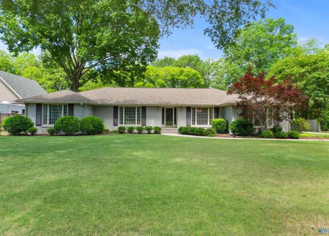 Property at 4028 Dotson Dr SE, Huntsville, AL 35802, 4 beds, 3 baths